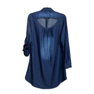Derek Heart Blue Button Up Denim Jean Dress Shirt XL Roll Sleeve Keyhole Back‎